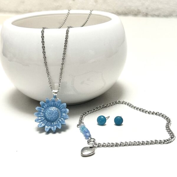 Blue Blossom set